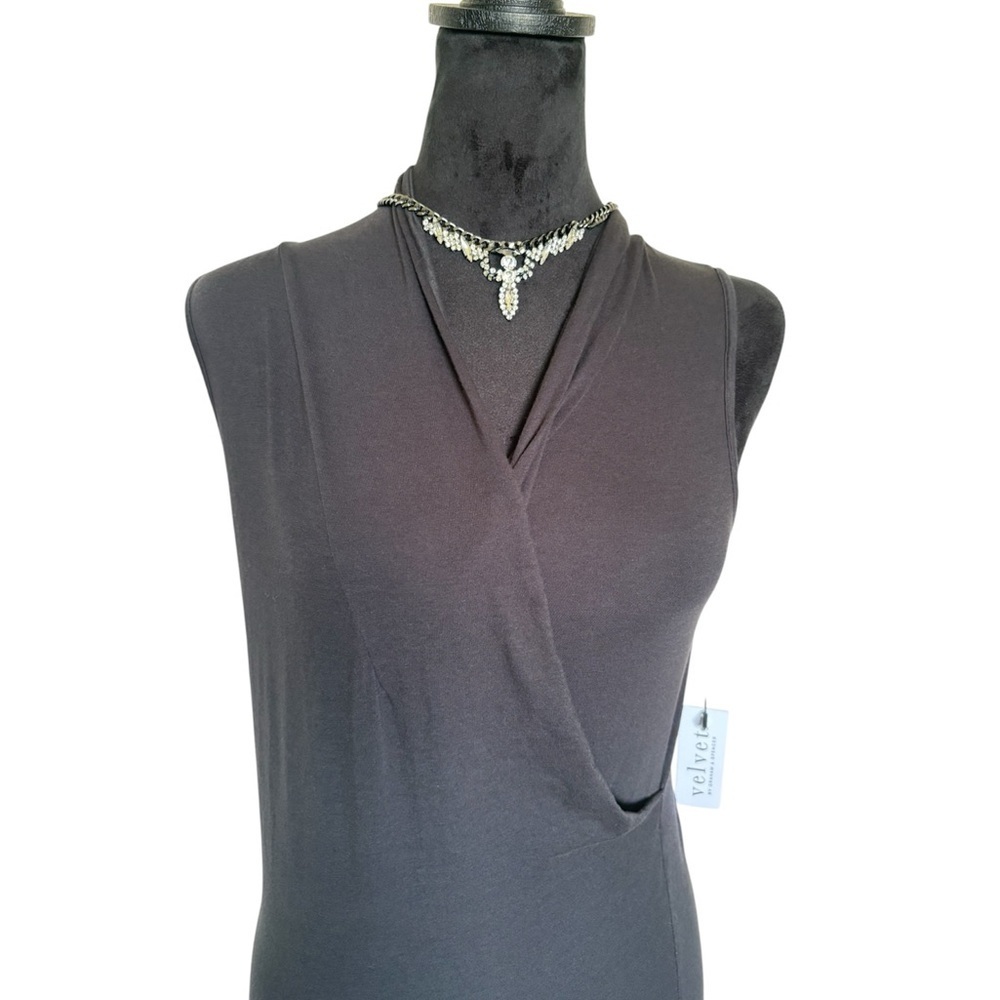 NWT velvet by Graham & Spencer woman’s medium V-neck wrap Black Sleeveless Top - Picture 6 of 10